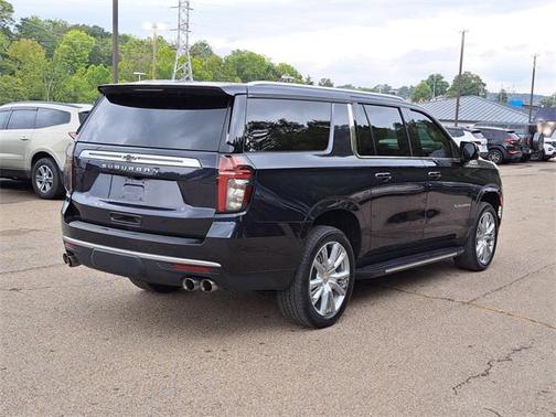 2023 Chevrolet Suburban 4WD High Country