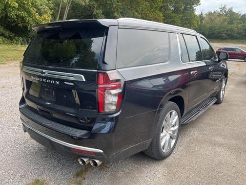 2023 Chevrolet Suburban 4WD High Country