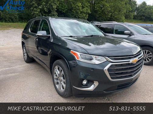 Graphite Metallic 2020 Chevrolet Traverse Premier
