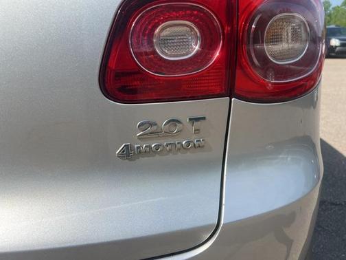 2011 Volkswagen Tiguan SE