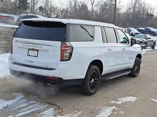 2024 Chevrolet Suburban LT