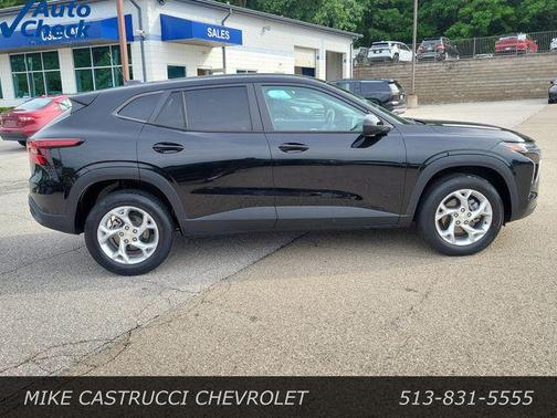 Mosaic Black Metallic 2024 Chevrolet Trax LS
