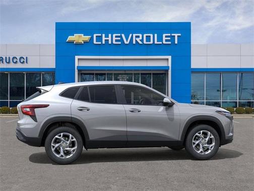2025 Chevrolet Trax LS