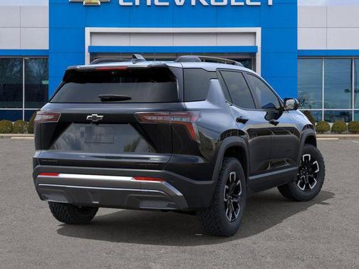 Mosaic Black Metallic 2026 Chevrolet Equinox FWD ACTIV