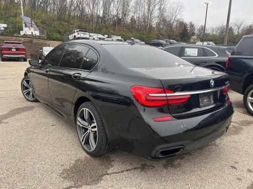 2019 BMW 750 I