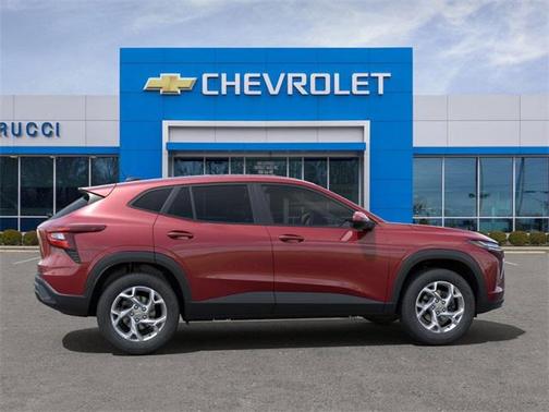 2025 Chevrolet Trax LS