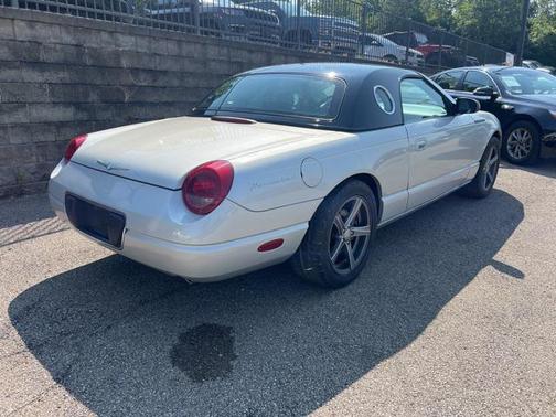 2004 Ford Thunderbird Base