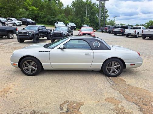 2004 Ford Thunderbird Base