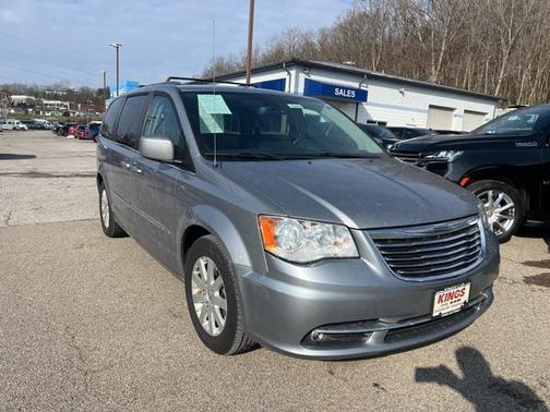 2015 Chrysler Town & Country Touring