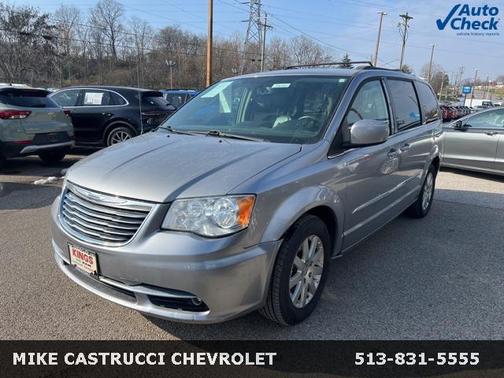 2015 Chrysler Town & Country Touring