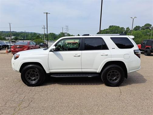 2024 Toyota 4Runner SR5 Premium