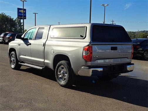 2017 Toyota Tundra SR5
