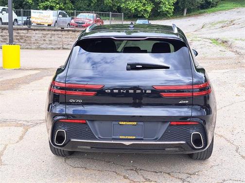 2025 Genesis GV70 2.5T AWD