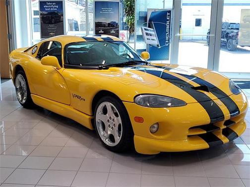 2002 Dodge Viper GTS