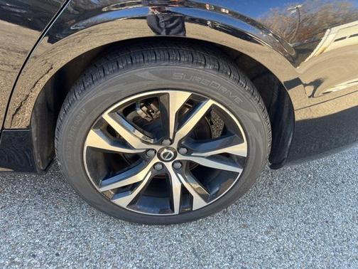 2024 Volvo S60 B5 Core Dark Theme