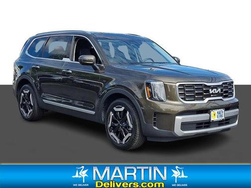 Dark Moss 2023 Kia Telluride S