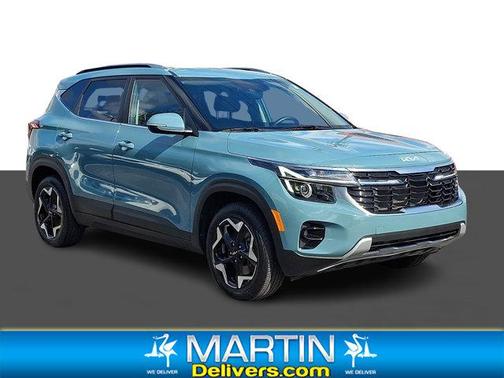 Pluton Blue 2024 Kia Seltos EX