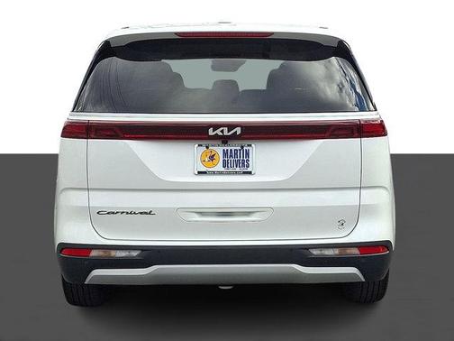 2022 Kia Carnival EX
