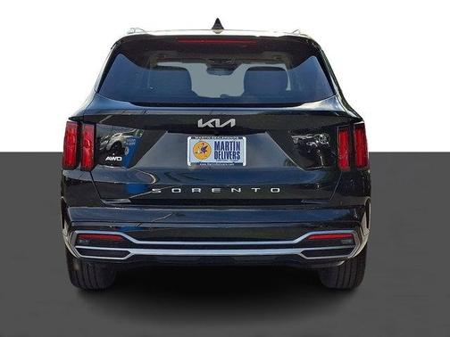 Ebony Black 2022 Kia Sorento SX