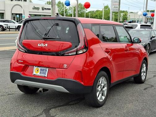 Inferno Red 2023 Kia Soul LX