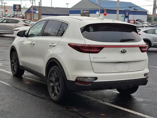 2022 Kia Sportage LX