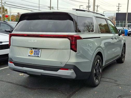 2025 Kia Carnival EX