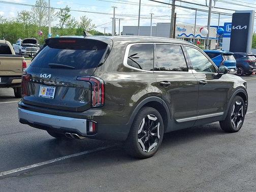 Dark Moss 2024 Kia Telluride EX