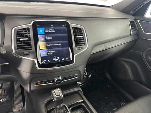 2020 Volvo XC90 T5 Momentum