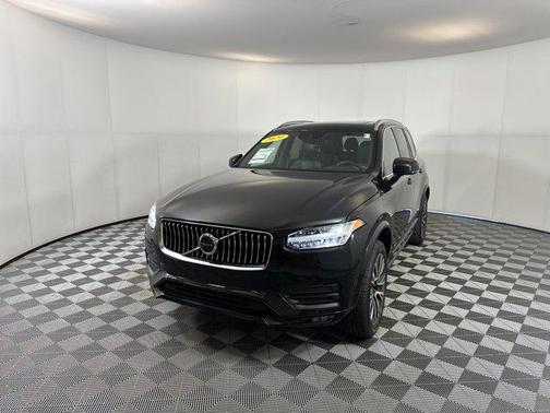 2020 Volvo XC90 T5 Momentum
