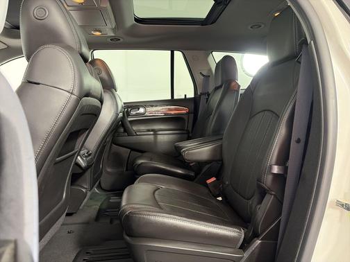 White Diamond Tricoat 2014 Buick Enclave Premium