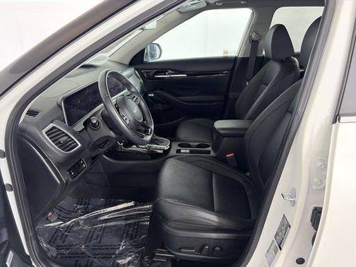 Snow White Pearl 2024 Kia Seltos SX Turbo