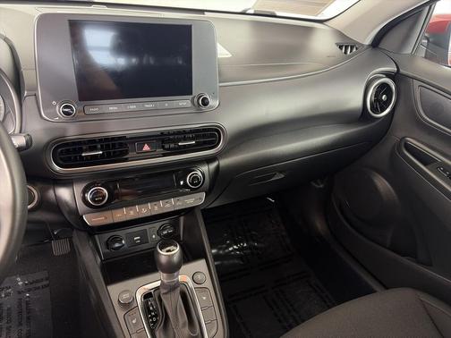 Pulse Red 2022 Hyundai KONA SEL