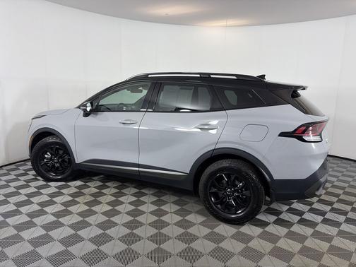 Wolf Gray/Ebony Black Roof 2024 Kia Sportage S