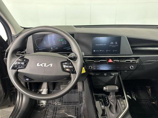 2025 Kia Niro LX