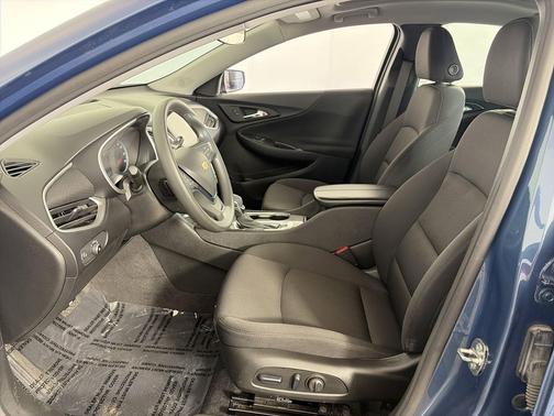 Lakeshore Blue Metallic 2024 Chevrolet Malibu FWD 1LT