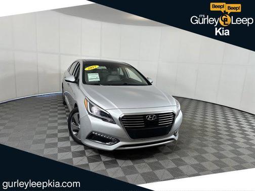 2017 Hyundai SONATA Hybrid Limited