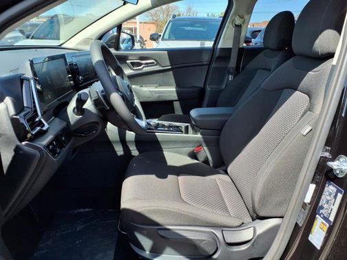 2025 Kia Sportage Hybrid LX