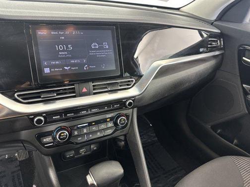 2022 Kia Niro LXS