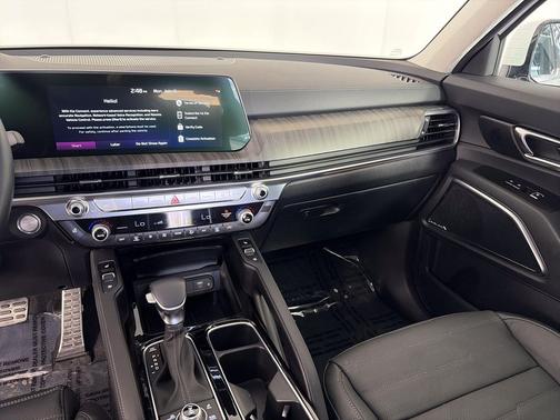 Glacial White Pearl 2025 Kia Telluride SX Prestige