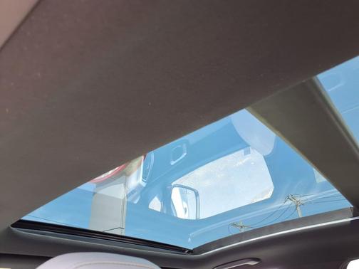 Snow White Pearl 2026 Kia Sorento Hybrid SX Prestige