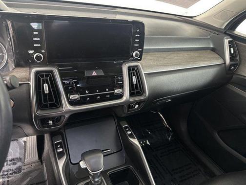2023 Kia Sorento EX