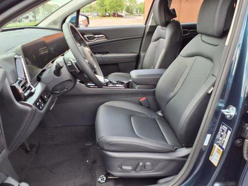 2025 Kia Sportage Hybrid EX