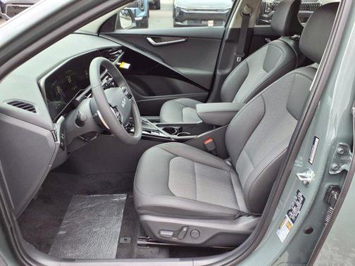 2025 Kia Niro EX