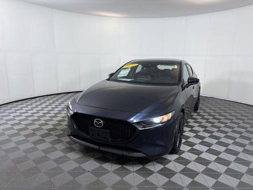 2022 Mazda Mazda3 FWD w/Preferred Package