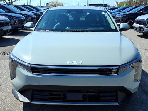 Morning Haze 2026 Kia K4 EX