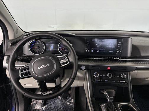 2022 Kia Carnival LXS