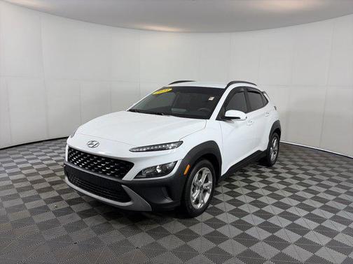 Lunar White 2023 Hyundai KONA SEL