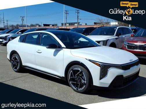 Snow White Pearl 2026 Kia K4 GT-Line