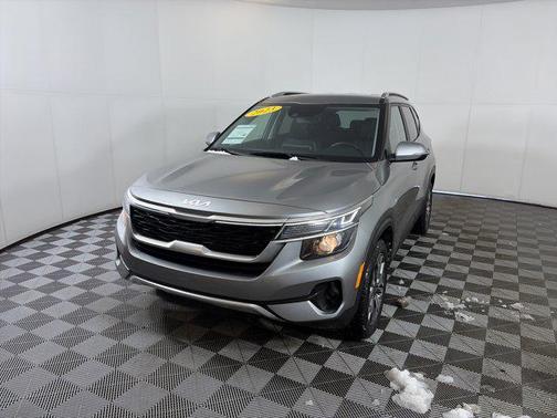 2023 Kia Seltos EX