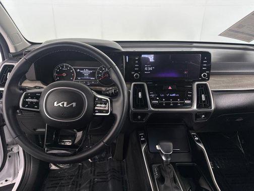 2023 Kia Sorento S